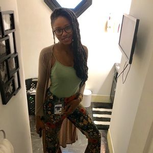 Meet your Posher, Monique